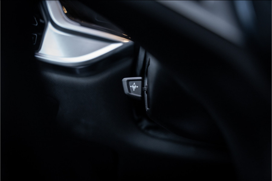 BMW X5 xDrive50e Launch Edition - M Sport | Panorama | H&K | Memory | Stoelkoeling