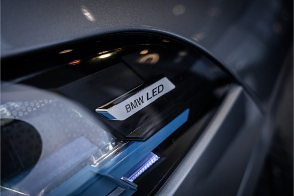 BMW X5 xDrive50e Launch Edition - M Sport | Panorama | H&K | Memory | Stoelkoeling