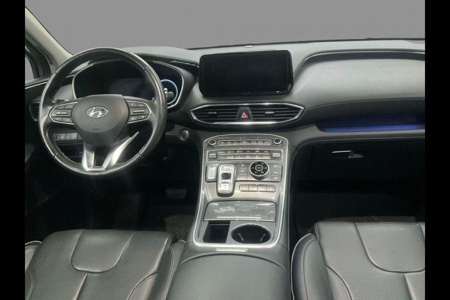 Hyundai Santa Fe 1.6 T-GDI PHEV Premium Plus Sky | Panoramadak | Trekhaak | 2 bandensets | Comfortstoelen voorin (inclusief ventilatie / stoelverwarming) | Bestuurdersstoel Met Geheugen | Adaptive cruise control | Camera