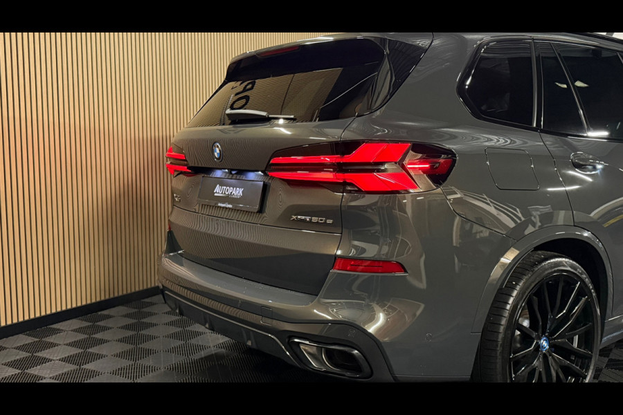 BMW X5 XDrive50e M-SPORT|PANO|BOWERS &WILKINS|SOFTCLOSE|LUCHTVERING|360 CAM|HUD|KEYLESS|MEMORY SEATS|FABRIEKSGARANTIE|BOMVOL!