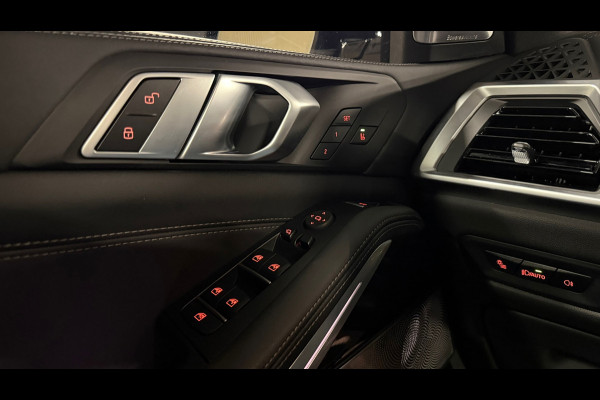 BMW X5 XDrive50e M-SPORT|PANO|BOWERS &WILKINS|SOFTCLOSE|LUCHTVERING|360 CAM|HUD|KEYLESS|MEMORY SEATS|FABRIEKSGARANTIE|BOMVOL!