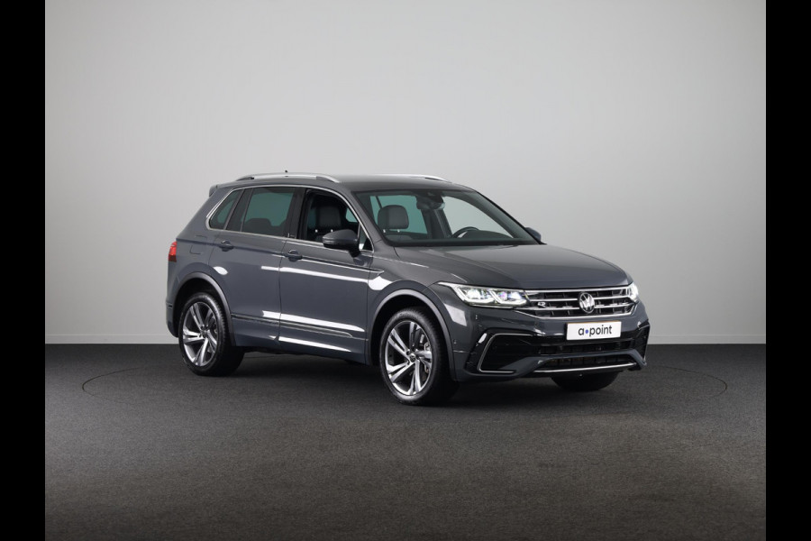 Volkswagen Tiguan 1.4 TSI eHybrid R-Line Business 245 PK | Automaat (DSG) | wegklapbare trekhaak | winterpakket | verlengde garantie