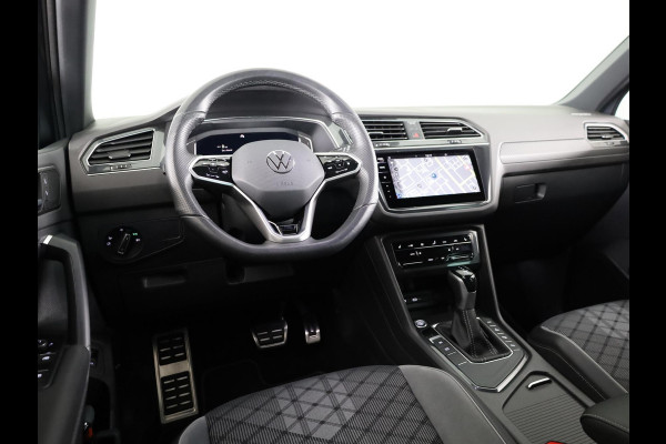 Volkswagen Tiguan 1.4 TSI eHybrid R-Line Business 245 PK | Automaat (DSG) | wegklapbare trekhaak | winterpakket | verlengde garantie