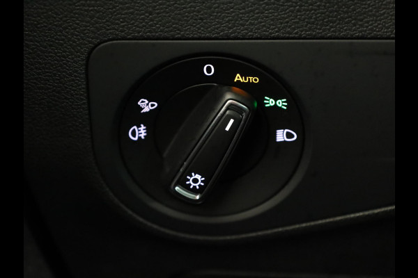 Volkswagen Tiguan 1.4 TSI eHybrid R-Line Business 245 PK | Automaat (DSG) | wegklapbare trekhaak | winterpakket | verlengde garantie