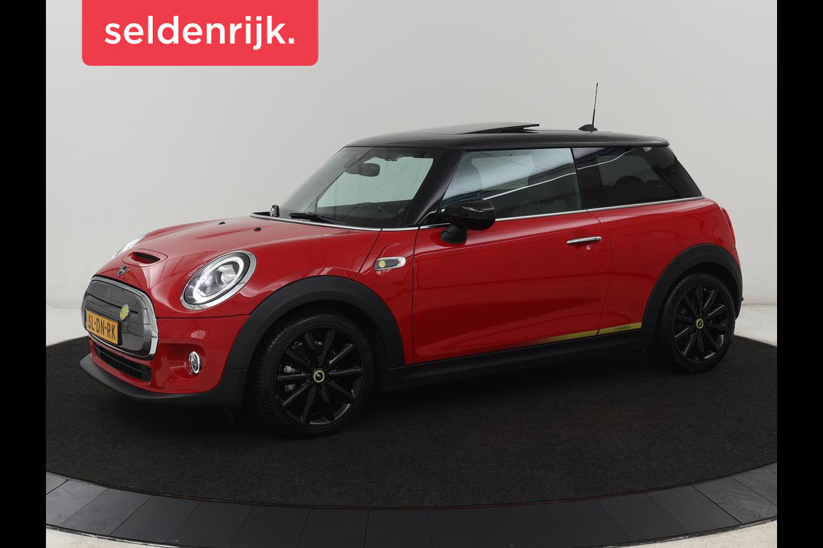 MINI Electric Edition Greenwich 33 kWh | Panoramadak | Stoelverwarming | Carplay | Navigatie | Camera | Full LED | Sportstoelen | Keyless | Climate control