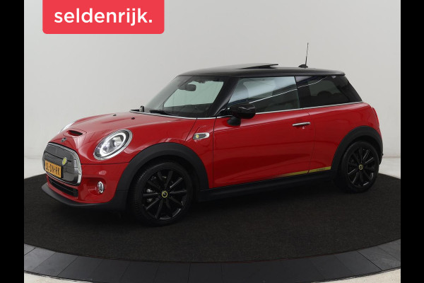MINI Electric Edition Greenwich 33 kWh | Panoramadak | Stoelverwarming | Carplay | Navigatie | Camera | Full LED | Sportstoelen | Keyless | Climate control