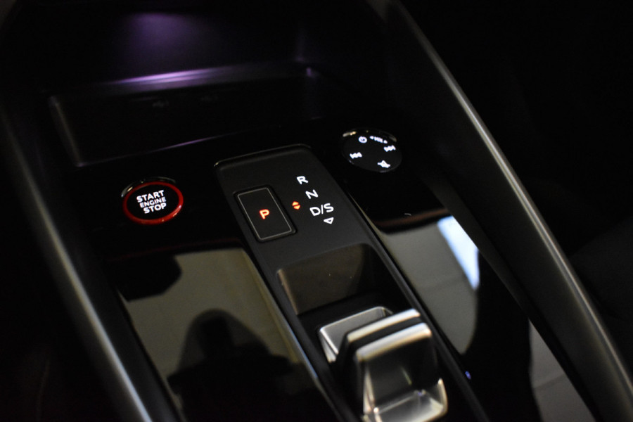 Audi S3 Limousine 2.0 TFSI 310PK S3 QUATTRO HEAD-UP/LEDER/PANORAMADAK