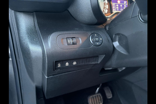 Citroën Berlingo XL 1.2 PureTech Shine 7p. FUL-OPTIES ! TREKHAAK