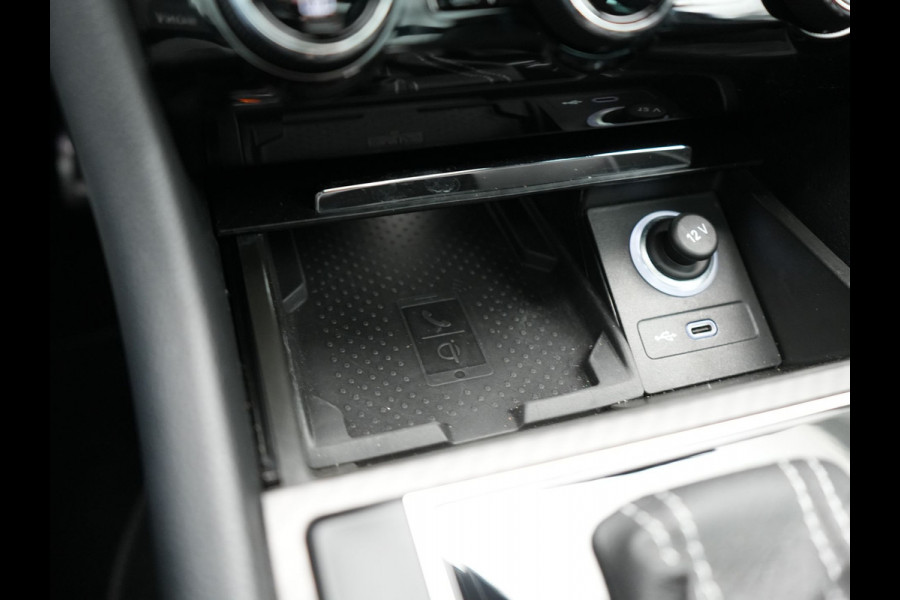 Škoda Superb Combi 1.4 TSI iV Sportline Plug In Hybrid 218pk Dealer O.H PHEV | Panodak | Crystal LED | Adaptive Cruise | Alcantara Sportstoelen Memory & Verwarmd | Camera | Apple Carplay | Sfeerverlichting | Navigatie | Virtual | DAB | 19" L.M |