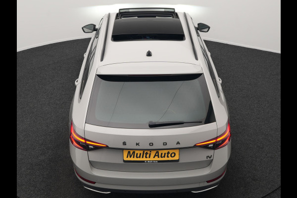 Škoda Superb Combi 1.4 TSI iV Sportline Plug In Hybrid 218pk Dealer O.H PHEV | Panodak | Crystal LED | Adaptive Cruise | Alcantara Sportstoelen Memory & Verwarmd | Camera | Apple Carplay | Sfeerverlichting | Navigatie | Virtual | DAB | 19" L.M |