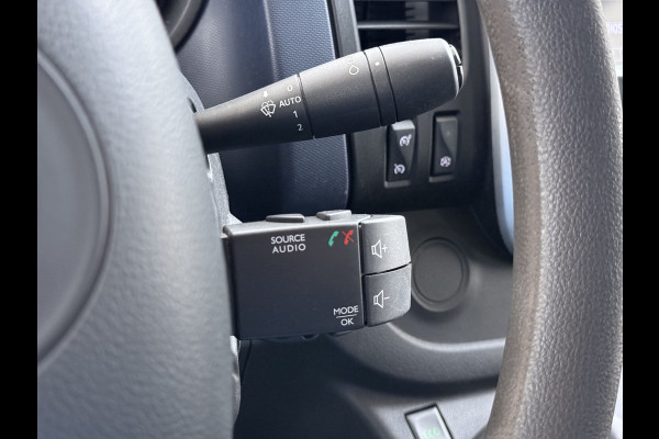 Opel Vivaro D 126PKDubbele Cabine 5-Persoons L2H1 Trekhaak Camera Navi Airco Cruise Control Pdc Sport EcoFlex 1.6CDTI Euro 6 Betonplex Vloer Wandbetimmering Schuifdeur 1e Eigenaar Origineel Nederlandse Auto