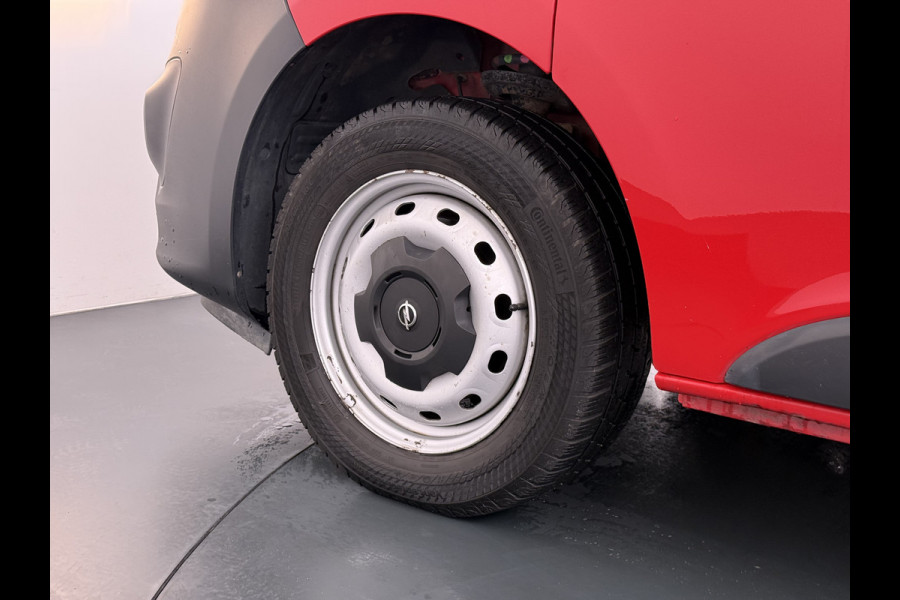 Opel Vivaro D 126PKDubbele Cabine 5-Persoons L2H1 Trekhaak Camera Navi Airco Cruise Control Pdc Sport EcoFlex 1.6CDTI Euro 6 Betonplex Vloer Wandbetimmering Schuifdeur 1e Eigenaar Origineel Nederlandse Auto