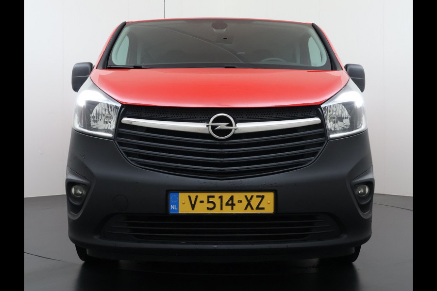 Opel Vivaro D 126PKDubbele Cabine 5-Persoons L2H1 Trekhaak Camera Navi Airco Cruise Control Pdc Sport EcoFlex 1.6CDTI Euro 6 Betonplex Vloer Wandbetimmering Schuifdeur 1e Eigenaar Origineel Nederlandse Auto