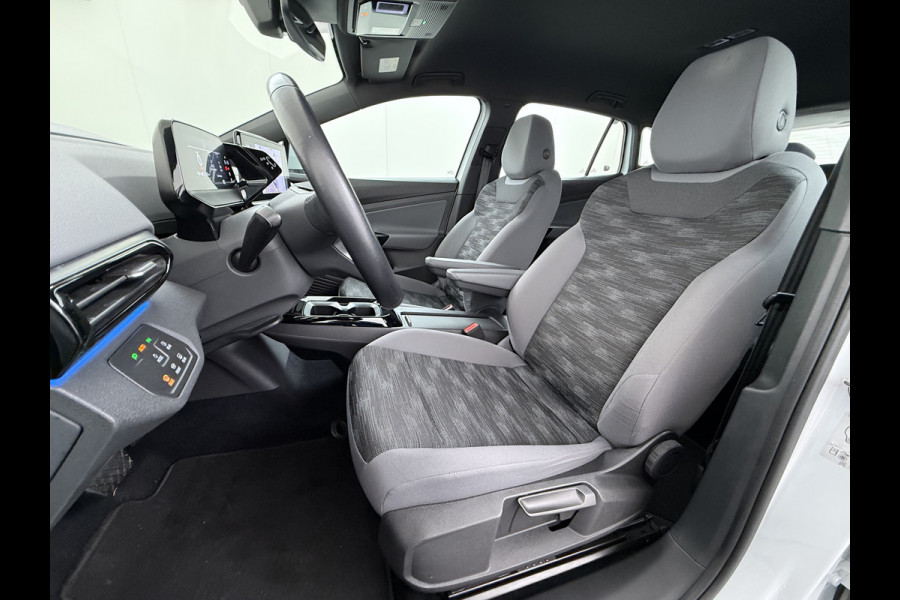 Volkswagen ID.4 Pro 77kWh SOH 95% Trekhaak 19" Adap.Cruise Apple Carplay Android Auto Navi Ecc Pdc Stoel+Stuurverwarming Lmv Led Comfort Pakket Bluetooth 1e Eigenaar Origineel Nederlandse Auto 1.000 KG trekvermogen