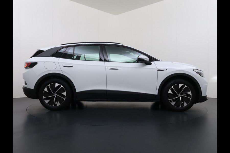 Volkswagen ID.4 Pro 77kWh SOH 95% Trekhaak 19" Adap.Cruise Apple Carplay Android Auto Navi Ecc Pdc Stoel+Stuurverwarming Lmv Led Comfort Pakket Bluetooth 1e Eigenaar Origineel Nederlandse Auto 1.000 KG trekvermogen