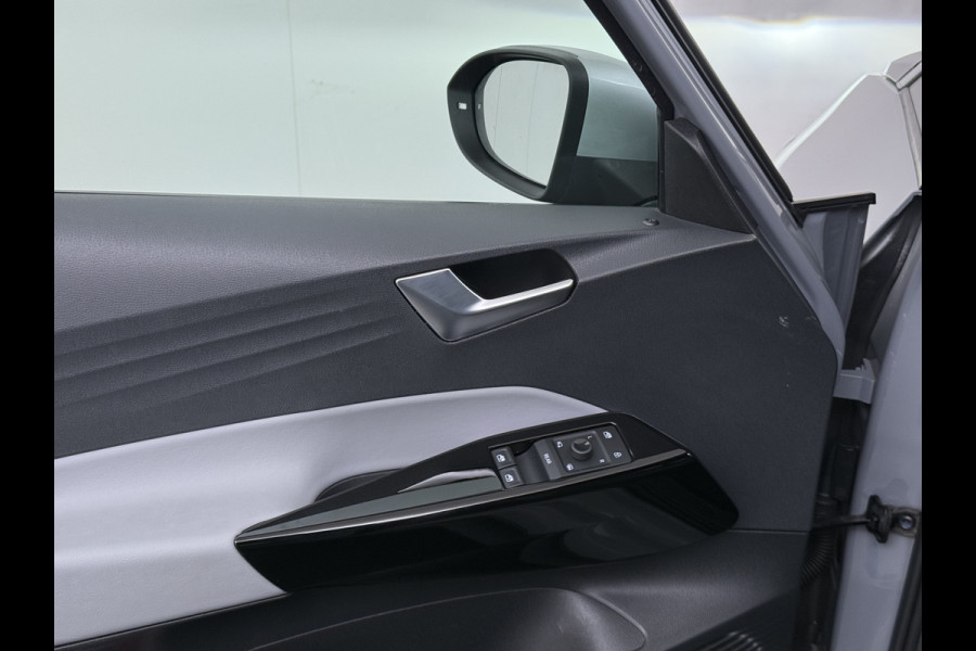 Volkswagen ID.3 First Plus 58kWh Navi-Pro Adap.Cruise Camera Lmv 19" Ecc Apple Carplay Android Auto SOH 91% Stoel+Stuurverwarming Lmv Matrix led Privacy Glas Keyless Rijstrooksensor Origineel Nederlandse Auto