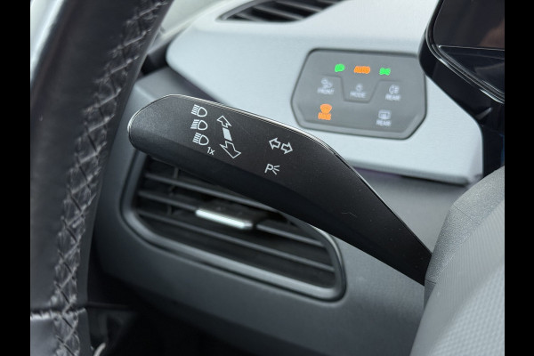 Volkswagen ID.3 First Plus 58kWh Navi-Pro Adap.Cruise Camera Lmv 19" Ecc Apple Carplay Android Auto SOH 91% Stoel+Stuurverwarming Lmv Matrix led Privacy Glas Keyless Rijstrooksensor Origineel Nederlandse Auto