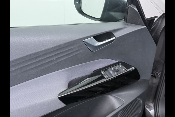 Volkswagen ID.3 Pro 58kWh Apple Carplay Android Adap.Cruise App-Connect SOH 92% Navi Ecc Pdc-a+v Voorklimatisering Stoelverwarming Bordherkenning Lane-Assist Lmv Led Rijstrooksensor Origineel Nederlandse Auto 1e eigenaar