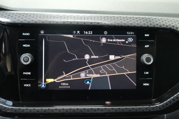 Volkswagen T-Cross 1.0 TSI Style Automaat > Virtual display < N.A.P. Airco, Cruise, Navi, Camera, PDC, Stoelverwarming.