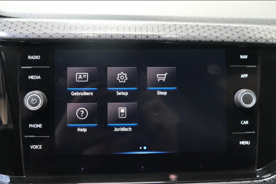 Volkswagen T-Cross 1.0 TSI Style Automaat > Virtual display < N.A.P. Airco, Cruise, Navi, Camera, PDC, Stoelverwarming.