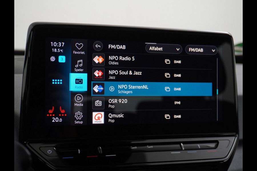 Volkswagen ID.3 204pk Life 58kWh Apple Carplay Android Auto Adaptieve Cruise Navi-Pro Ecc SOH 91% Mirrorlink DAB Keyless Led Pdc Stoel+Stuurverwarming 1e Eigenaar Origineel Nederlandse Auto