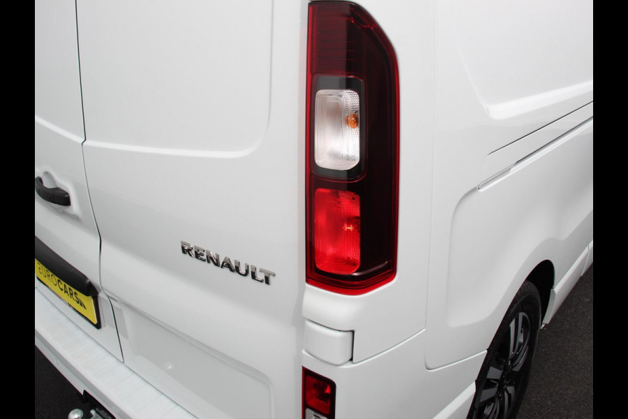 Renault Trafic 2.0 Blue dC1 150 Automaat L2H1 Advance DC Navigatie Airco Lichtmetalen velgen Betimmering Trekhaak Camera Parkeer sensoren Dab