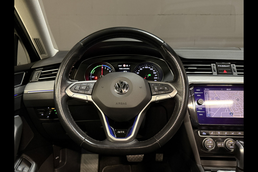 Volkswagen Passat Variant 1.4 TSI PHEV GTE Business Soh 100% | Panoramadak | Stoelmassage | Apple Carplay | Trekhaak