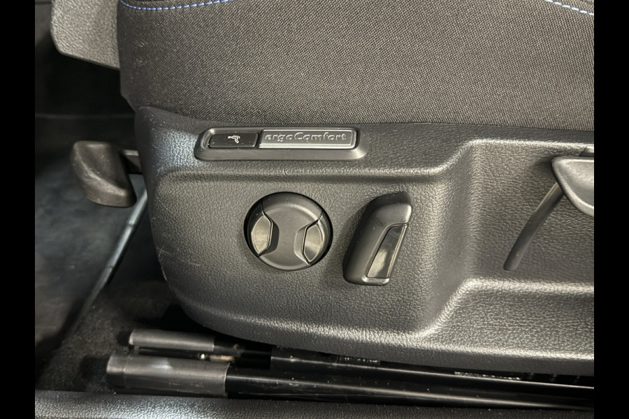 Volkswagen Passat Variant 1.4 TSI PHEV GTE Business Soh 100% | Panoramadak | Stoelmassage | Apple Carplay | Trekhaak