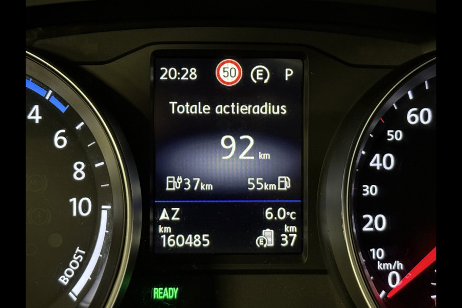 Volkswagen Passat Variant 1.4 TSI PHEV GTE Business Soh 100% | Panoramadak | Stoelmassage | Apple Carplay | Trekhaak