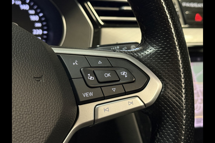 Volkswagen Passat Variant 1.4 TSI PHEV GTE Business Soh 100% | Panoramadak | Stoelmassage | Apple Carplay | Trekhaak