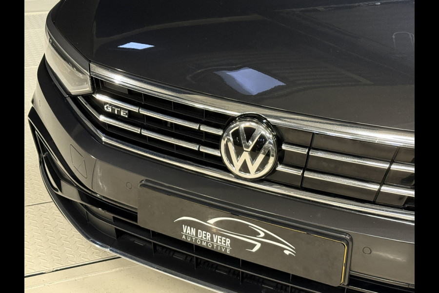 Volkswagen Passat Variant 1.4 TSI PHEV GTE Business Soh 100% | Panoramadak | Stoelmassage | Apple Carplay | Trekhaak