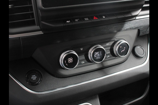 Renault Trafic 2.0 Blue dCi 150 Automaat L2H1 Adv. Dubbele Cabine Navigatie Airco Lichtmetalen velgen Betimmering Trekhaak Camera Parkeer sensoren Dab