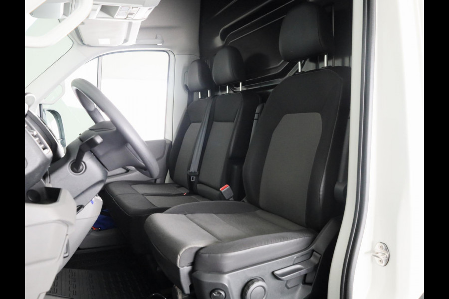 Volkswagen Crafter 35 2.0 TDI L3H3 Exclusive EURO VI | Automaat 140 pk | Navi |