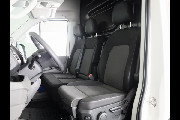 Volkswagen Crafter 35 2.0 TDI L3H3 Exclusive EURO VI | Automaat 140 pk | Navi |