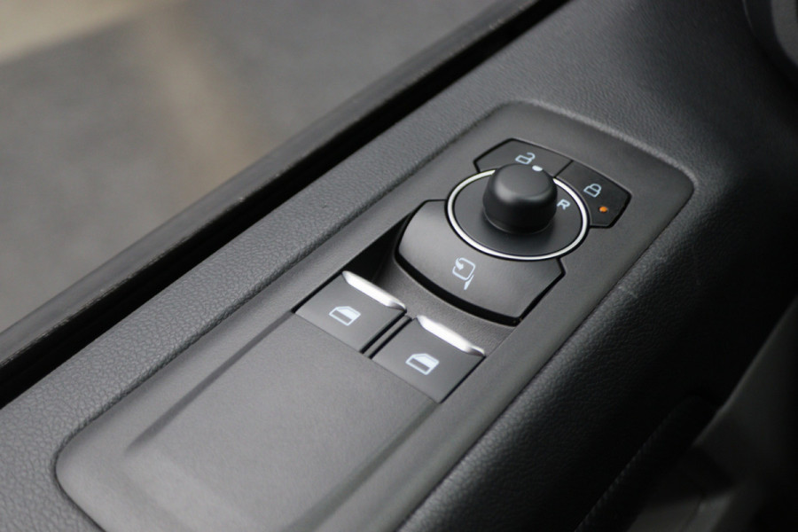 Ford Transit Custom 300 2.0 TDCI L2H1 Limited DC Virtual Cockpit, ACC, Apple Carplay, Camera, DAB, PDC, LED, Imperiaal, 16''