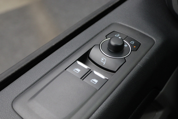 Ford Transit Custom 300 2.0 TDCI L2H1 Limited DC Virtual Cockpit, ACC, Apple Carplay, Camera, DAB, PDC, LED, Imperiaal, 16''