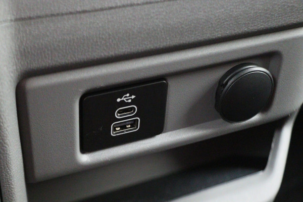 Ford Transit Custom 300 2.0 TDCI L2H1 Limited DC Virtual Cockpit, ACC, Apple Carplay, Camera, DAB, PDC, LED, Imperiaal, 16''