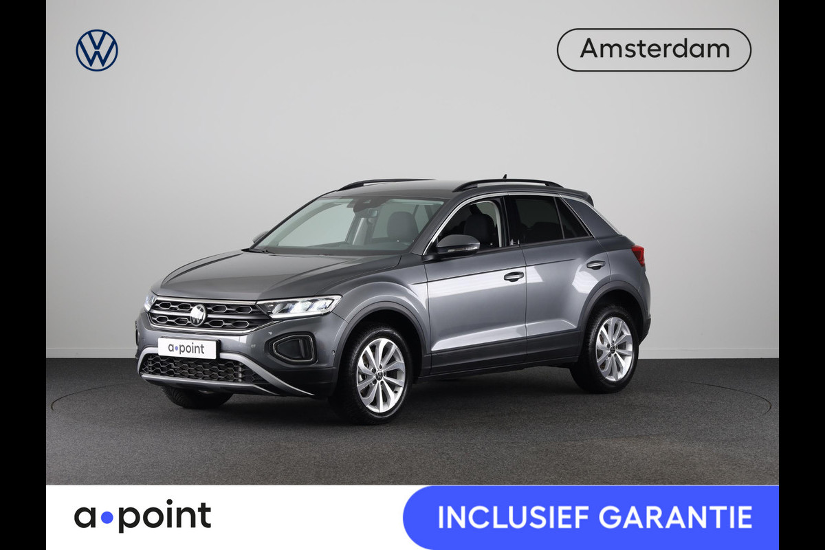 Volkswagen T-Roc 1.5 TSI Life Edition 150 PK DSG | Private lease vanaf € 569,- pm | Navigatie | Parkeercamera | Keyless entry |