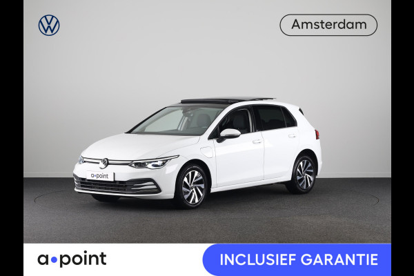 Volkswagen Golf 1.4 eHybrid Style 204 pk Automaat (DSG) | Navigatie | Panoramadak | Parkeersensoren | Adaptieve cruise control | Stoelverwarming |