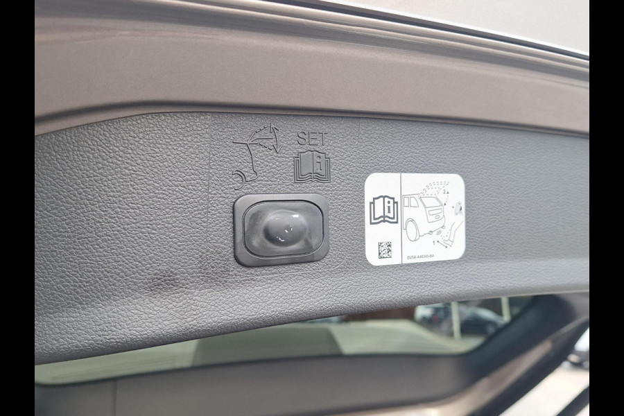 Ford Kuga 1.5 ST Line | Trekhaak 2000kg | Winter-Pack | LED | Navi | Stoel&Stuur Verwarming | occasion