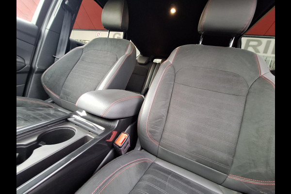 Ford Kuga 1.5 ST Line | Trekhaak 2000kg | Winter-Pack | LED | Navi | Stoel&Stuur Verwarming | occasion