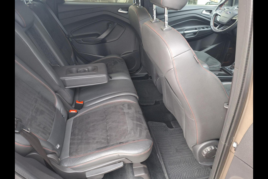 Ford Kuga 1.5 ST Line | Trekhaak 2000kg | Winter-Pack | LED | Navi | Stoel&Stuur Verwarming | occasion