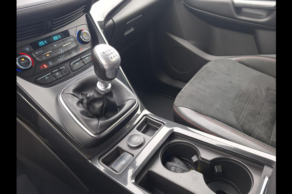 Ford Kuga 1.5 ST Line | Trekhaak 2000kg | Winter-Pack | LED | Navi | Stoel&Stuur Verwarming | occasion