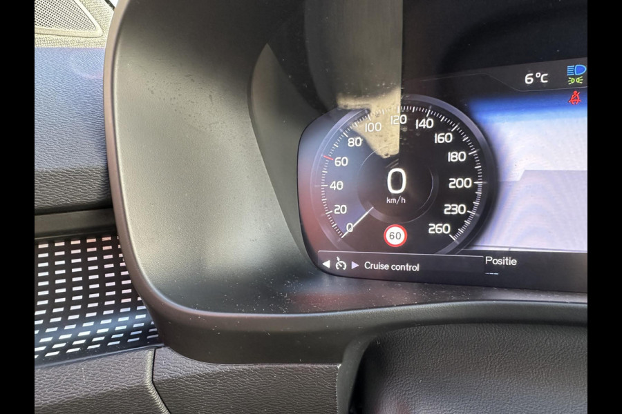 Volvo XC40 1.5 T5 Recharge R-Design | Navi | Two Tone | H&K | Climate | occasion