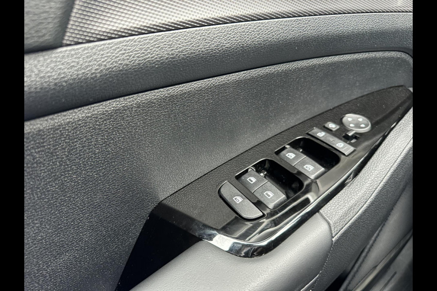 Kia Sportage 1.6 T-GDi Plug-in Hybrid AWD DynamicLine | Climate | Adaptive CC | Navi | (occasion)