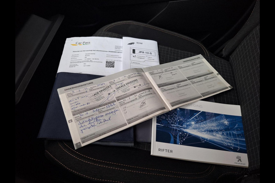 Peugeot Rifter 1.2 GT-Line 7Pers | Climate | Navi | Cruise Control | Camera | occasion