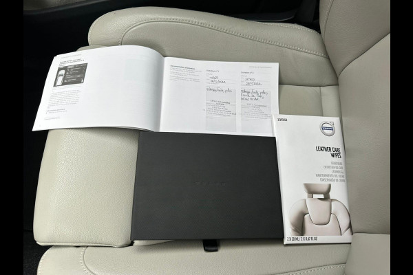 Volvo XC40 1.5 T5 Recharge Inscription | Pano | Leder | Blis | Adaptive CC | Memory seat | H&K audio | occasion