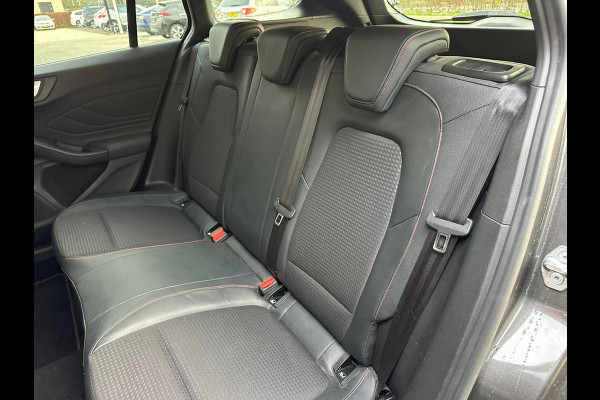 Ford Focus Wagon 1.5 ST-Line 150pk My 2019 | Winterpack | B&O | LED | Leder-Stof | occasion