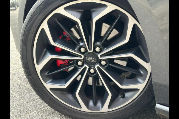 Ford Focus Wagon 1.5 ST-Line 150pk My 2019 | Winterpack | B&O | LED | Leder-Stof | occasion