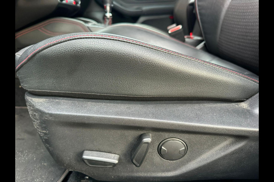 Ford Focus Wagon 1.5 ST-Line 150pk My 2019 | Winterpack | B&O | LED | Leder-Stof | occasion